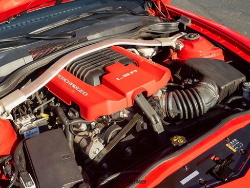 Used 2013 Chevrolet Camaro ZL1 image 17