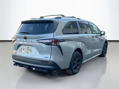 New 2025 Toyota Sienna XLE Woodland Edition