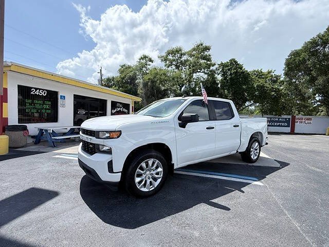 Used 2021 Chevrolet Silverado 1500 Custom w/ Safety Confidence Package RWD image 2