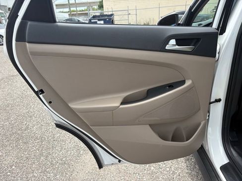 Used 2020 Hyundai Tucson SEL FWD image 12