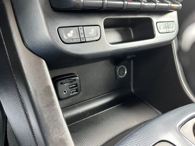 Used 2019 Chevrolet Colorado Z71 AWD/4WD image 21