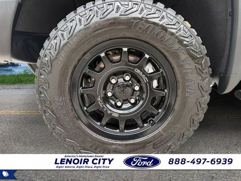 Used 2025 GMC Sierra 1500 AT4X w/ AT4X AEV Edition AWD/4WD image 9