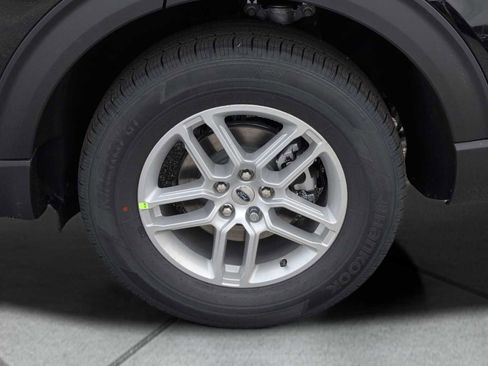 New 2026 Ford Explorer Active w/ Active Comfort Package RWD image 12