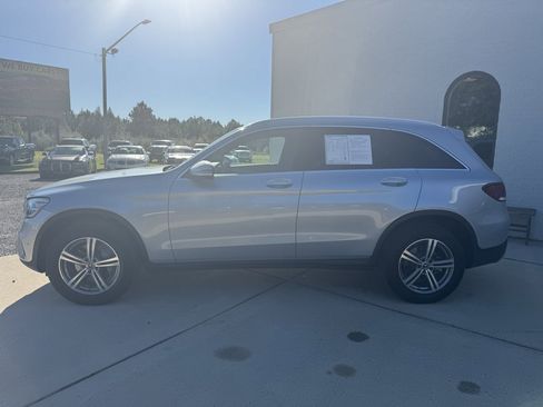 Used 2022 Mercedes-Benz GLC 300 4MATIC image 2
