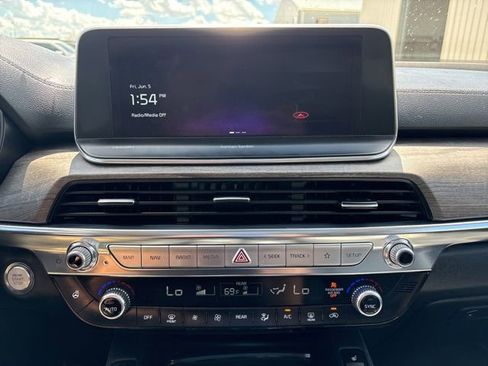 Used 2022 Kia Telluride SX w/ Nightfall Edition Package AWD/4WD image 16