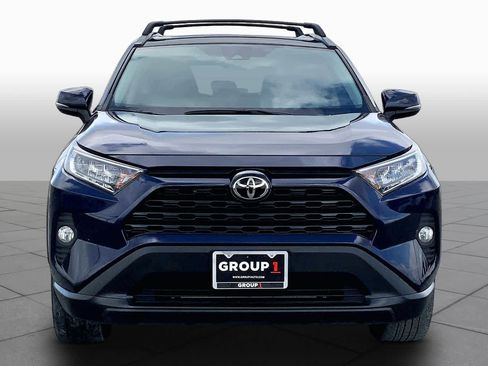 Used 2021 Toyota RAV4 XLE Premium image 4