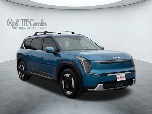 Used 2024 Kia EV9 Wind image 7