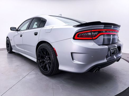 Used 2022 Dodge Charger Scat Pack RWD image 15