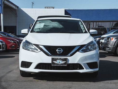 Used 2019 Nissan Sentra S image 2