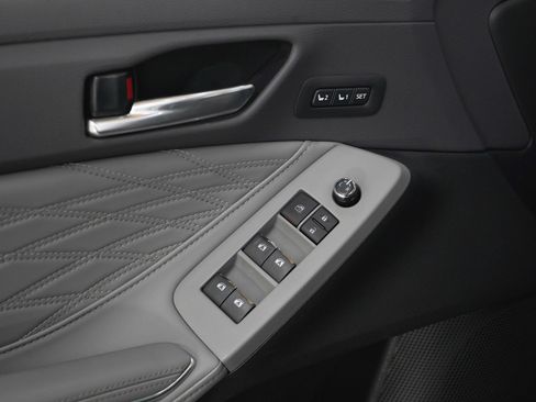Used 2021 Toyota Avalon Limited w/ Advanced Safety Package FWD image 22