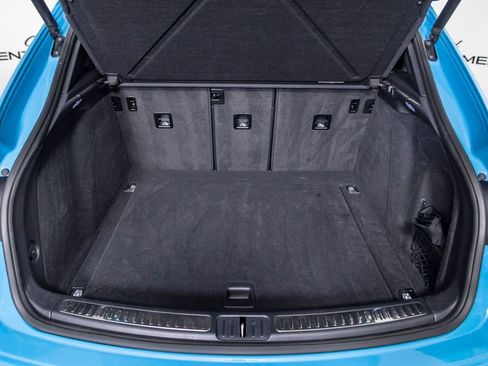 Used 2022 Porsche Macan AWD/4WD image 8