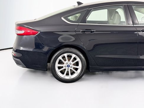 Used 2020 Ford Fusion SE FWD image 43