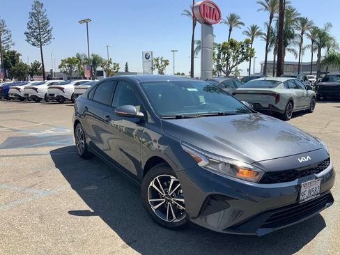 Certified 2023 Kia Forte LXS w/ LXS Technology Package FWD image 1