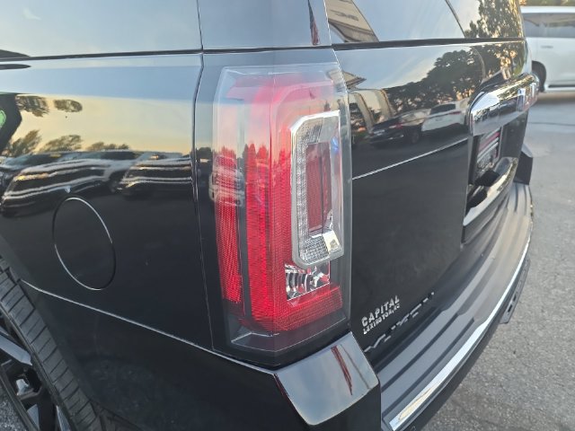 Used 2018 GMC Yukon Denali w/ Denali Ultimate Package AWD/4WD image 36