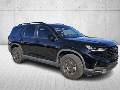 Used 2025 Honda Pilot TrailSport