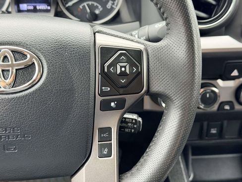 Certified 2023 Toyota Tacoma SR5 AWD/4WD image 9