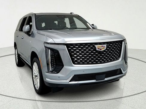 Certified 2025 Cadillac Escalade Premium Luxury w/ Touring Package AWD/4WD image 7