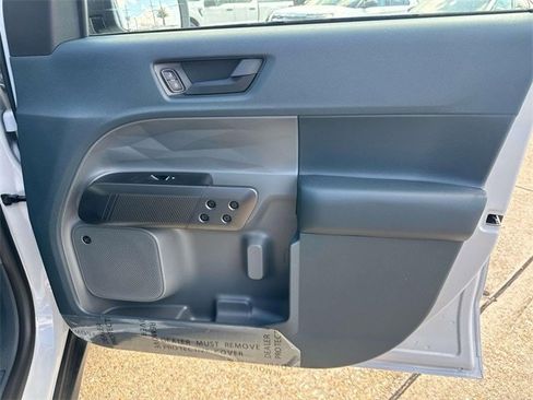 New 2025 Ford Maverick Lariat w/ Black Appearance Package image 13