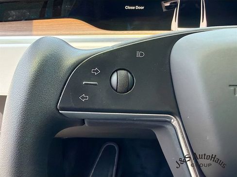 Used 2022 Tesla Model X AWD/4WD image 13