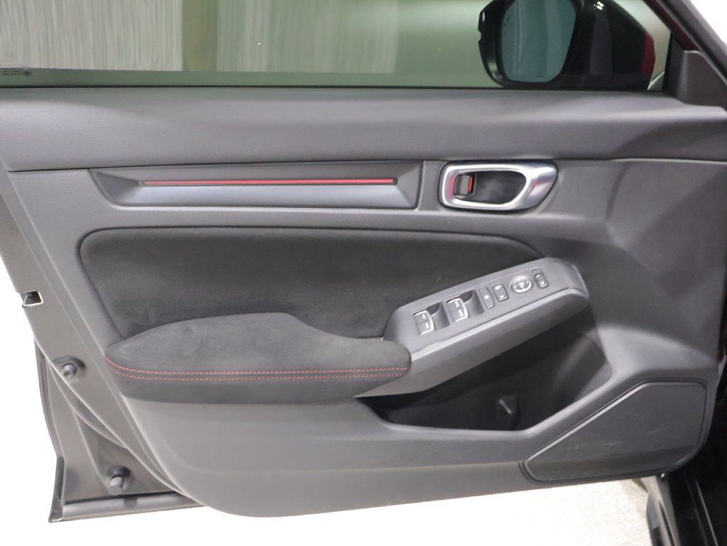 Used 2023 Honda Civic Type R image 13