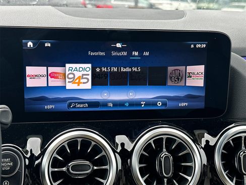 New 2025 Mercedes-Benz GLA 250 image 19