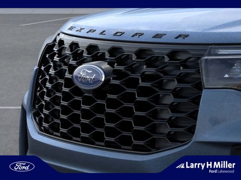 New 2026 Ford Explorer ST-Line w/ ST-Line Street Pack image 17