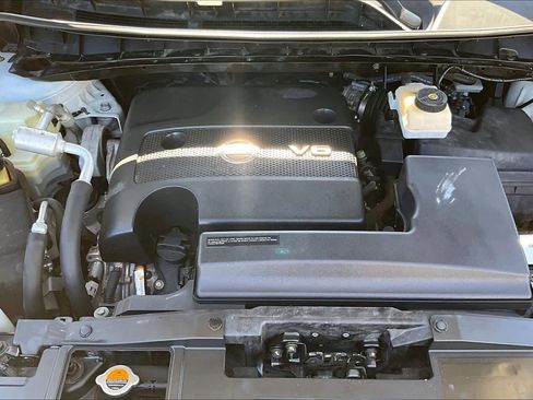 Used 2015 Nissan Murano S image 30