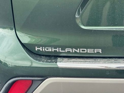 Used 2023 Toyota Highlander Platinum AWD/4WD image 8