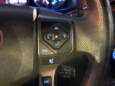Used 2021 Toyota Tacoma TRD Off-Road AWD/4WD image 11