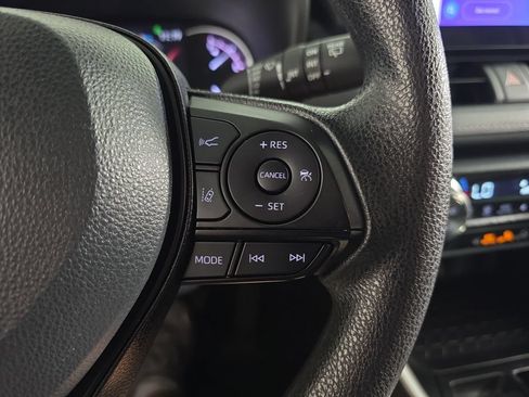 Used 2024 Toyota RAV4 XLE AWD/4WD image 14