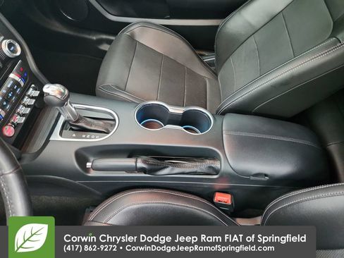 Used 2018 Ford Mustang GT Premium w/ GT Performance Package RWD image 30