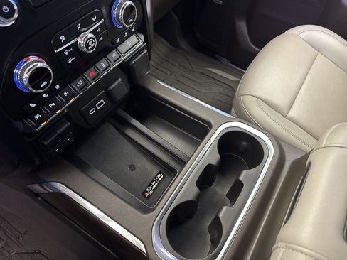 Used 2021 GMC Sierra 1500 SLT w/ SLT Premium Plus Package image 21