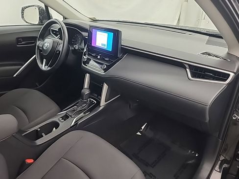 Used 2024 Toyota Corolla Cross LE image 14