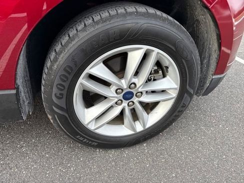 Used 2015 Ford Edge SEL w/ Equipment Group 201A image 9