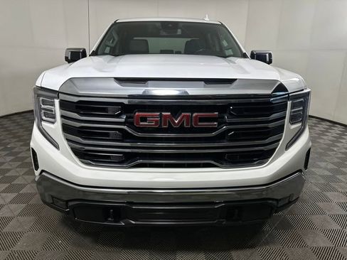 Used 2023 GMC Sierra 1500 SLT w/ SLT Convenience Package image 8