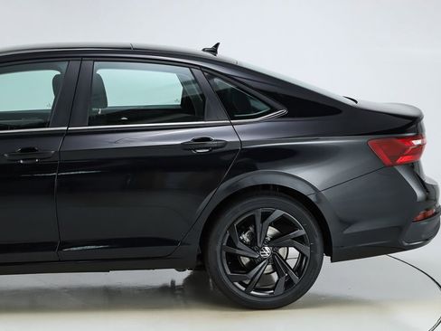 New 2026 Volkswagen Jetta SE FWD image 4