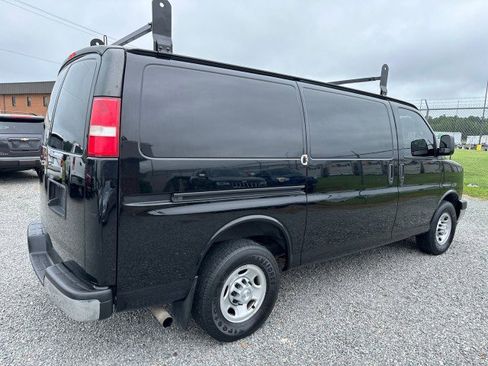 Used 2017 Chevrolet Express 2500 image 8