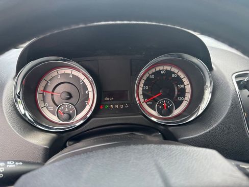 Used 2017 Dodge Grand Caravan SXT FWD image 17