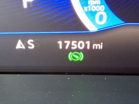 Certified 2024 Volkswagen Taos SE image 22