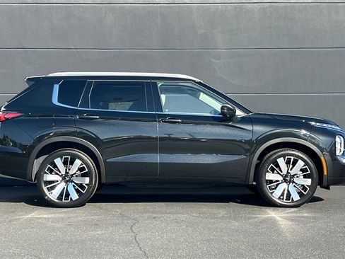 New 2026 Mitsubishi Outlander SEL image 4