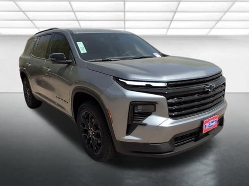 New 2026 Chevrolet Traverse LT w/ Midnight/Sport Edition FWD image 1