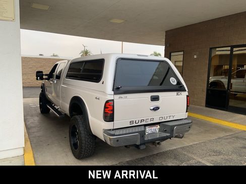 Used 2016 Ford F250 Lariat w/ Snow Plow Prep Package image 4