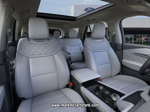 New 2026 Ford Explorer Platinum AWD/4WD image 10