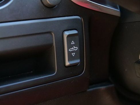 Used 2019 Chevrolet Corvette Stingray Convertible w/ 1LT image 21