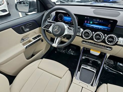 New 2026 Mercedes-Benz GLB 250 4MATIC image 29
