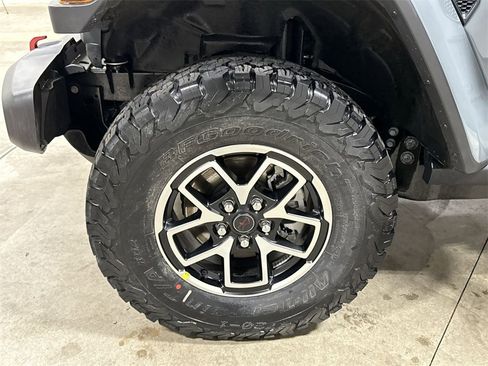 New 2026 Jeep Wrangler Unlimited Rubicon image 24