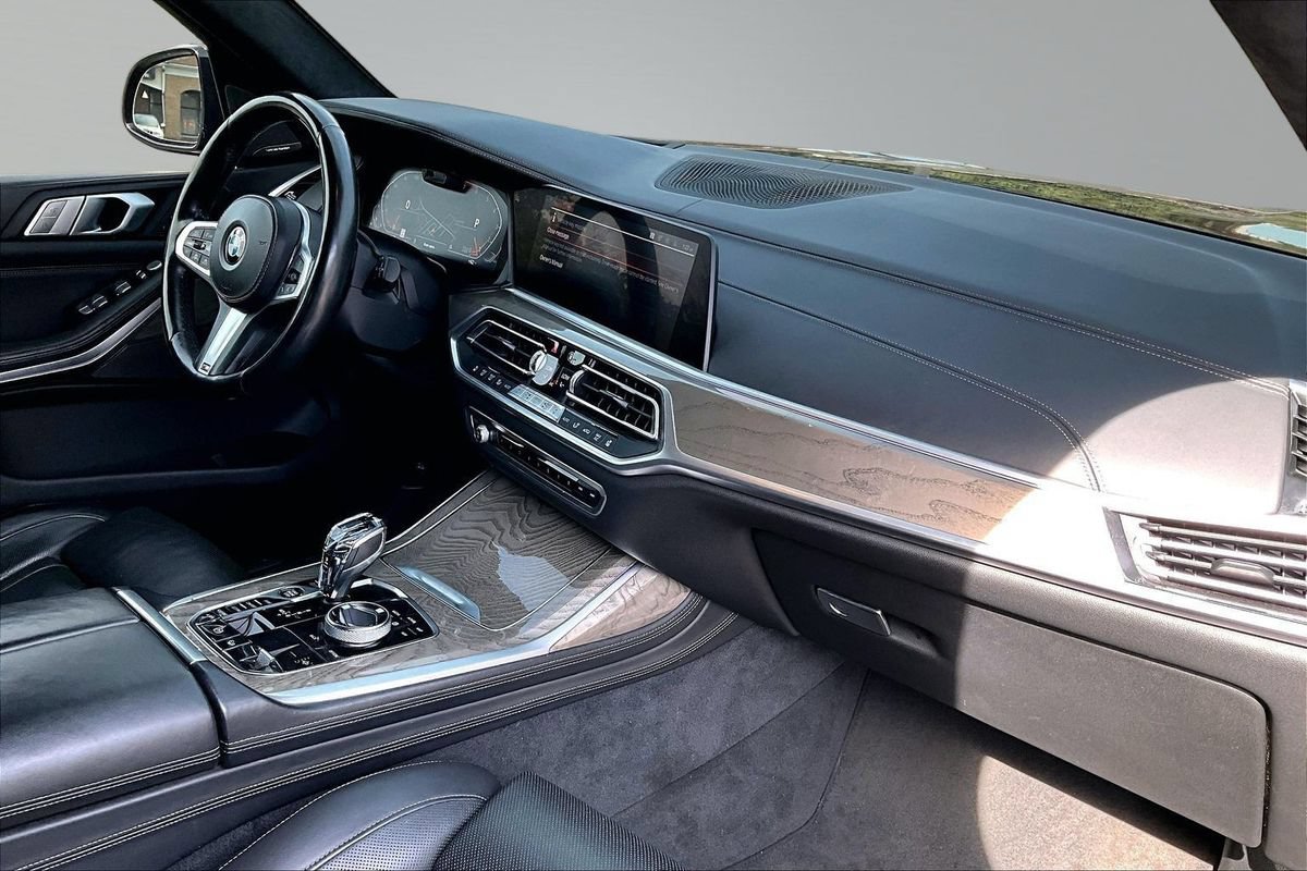 Used 2019 BMW X7 xDrive50i w/ M Sport Package AWD/4WD image 13