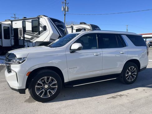 Used 2022 Chevrolet Tahoe LT w/ LT Signature Plus Package image 2