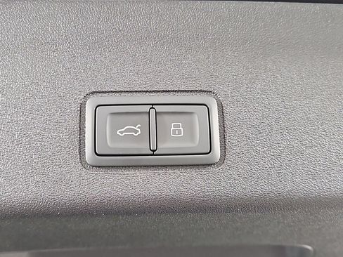 New 2026 Audi Q3 quattro 2.0T AWD/4WD image 12