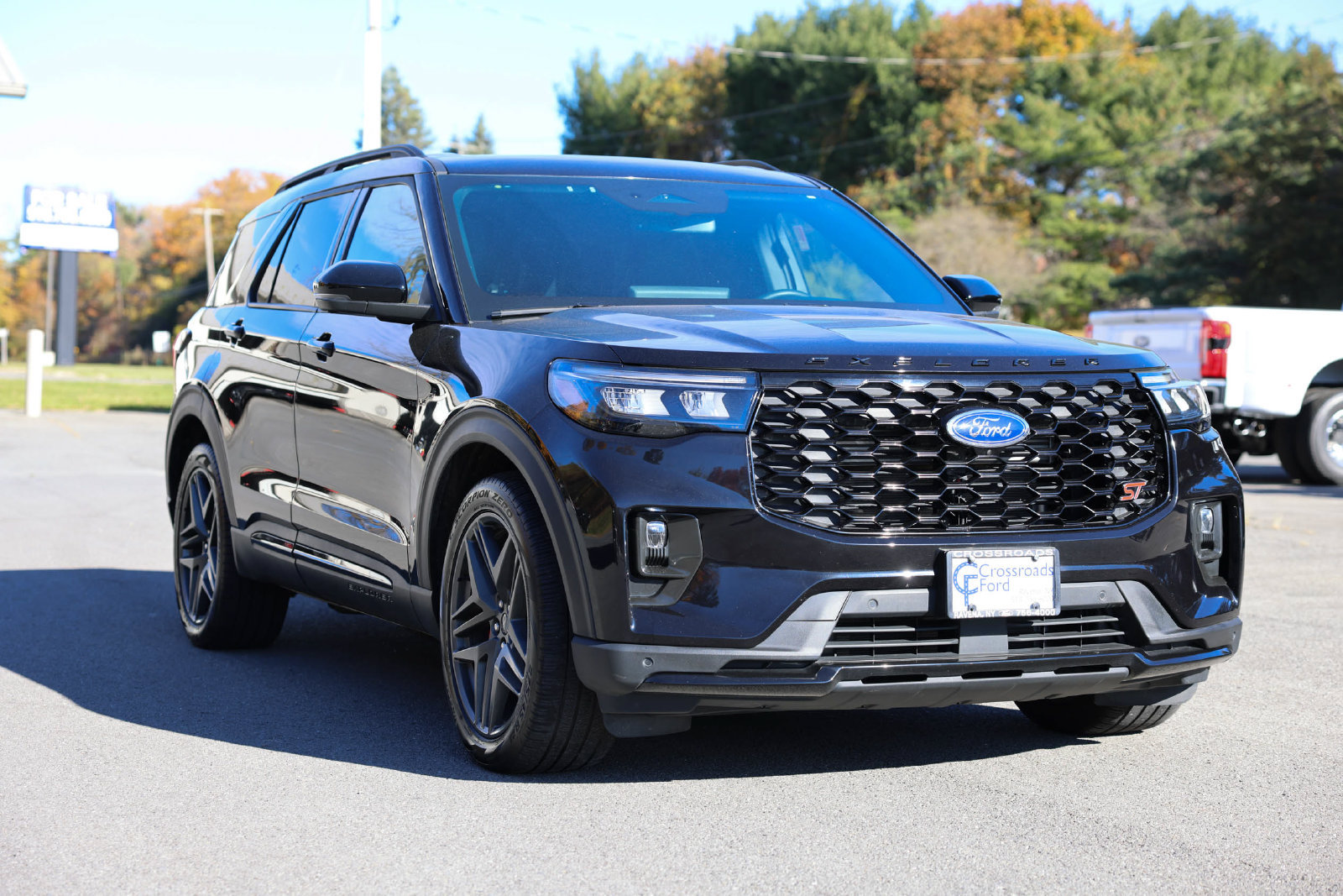 Used 2025 Ford Explorer ST w/ Sun And Sound Package AWD/4WD image 5